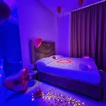 Twin Towers Luxury Nocleg ze śniadaniem 4*