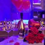 Twin Towers Luxury 4*
