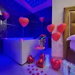 Twin Towers Luxury Nocleg ze śniadaniem Neapol