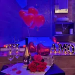 Twin Towers Luxury Nocleg ze śniadaniem 4*