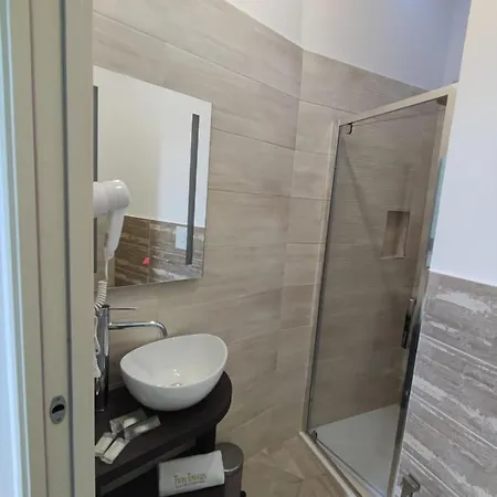 Bed and breakfast Twin Towers Luxury