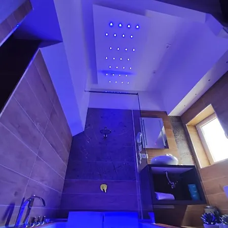 Twin Towers Luxury לינה וארוחת בוקר נאפולי