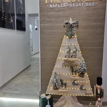 לינה וארוחת בוקר Twin Towers Luxury נאפולי