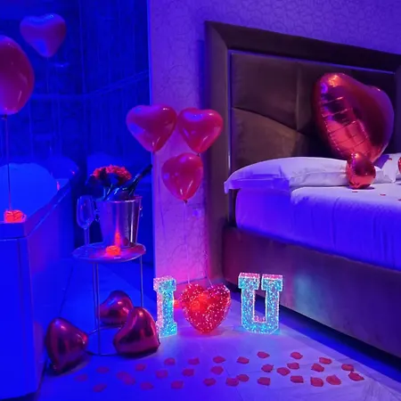 Twin Towers Luxury Bed and Breakfast Νάπολη