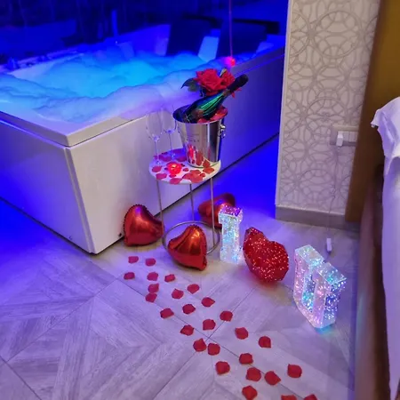 Twin Towers Luxury 4*
