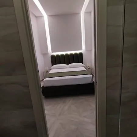 Twin Towers Luxury 4*